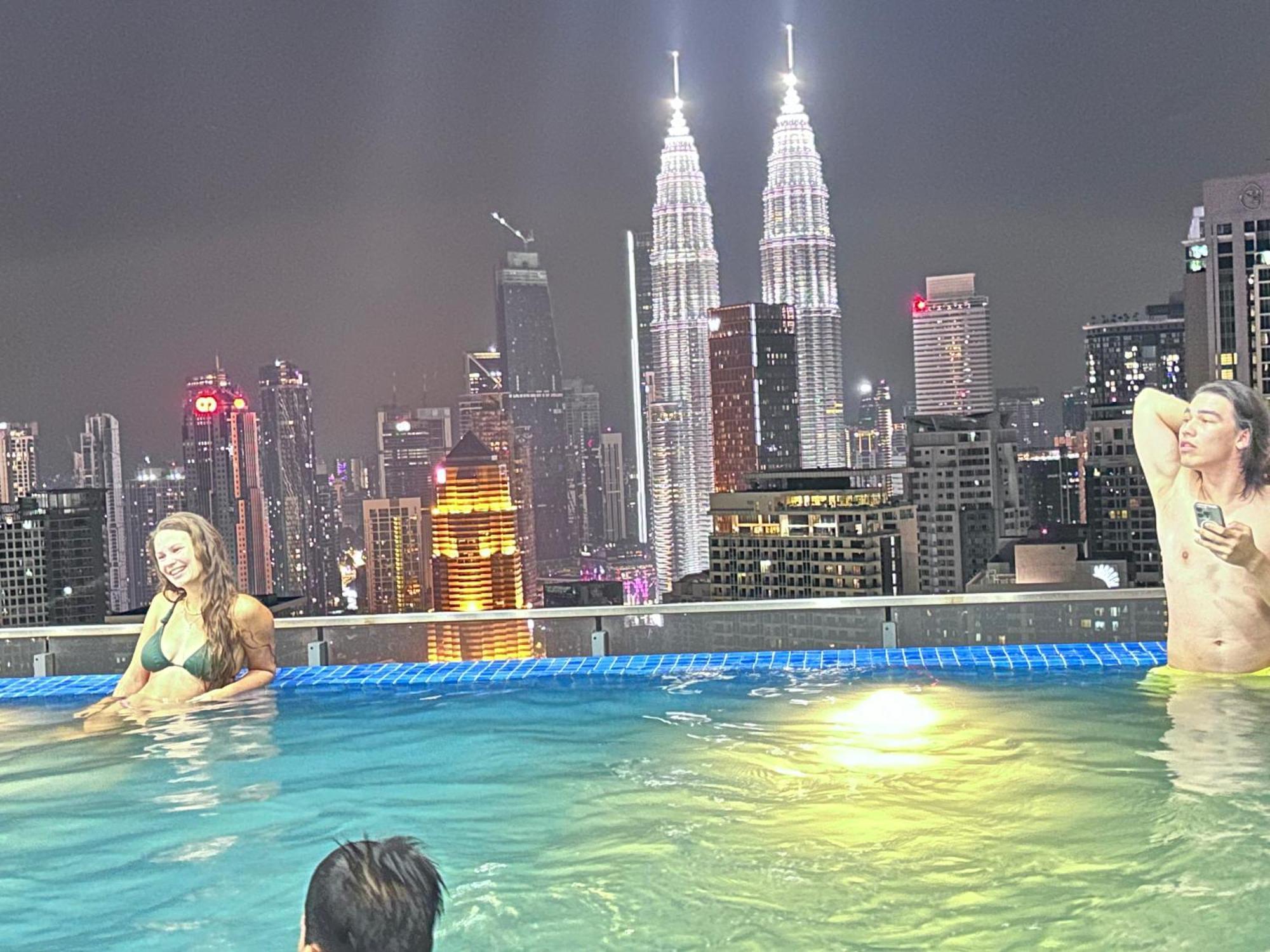 شقة The Luxe Infinitum Klcc By Sahara كوالالمبور المظهر الخارجي الصورة