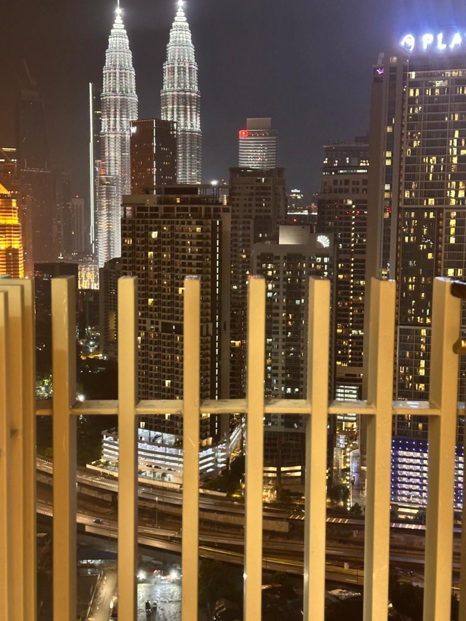 شقة The Luxe Infinitum Klcc By Sahara كوالالمبور المظهر الخارجي الصورة